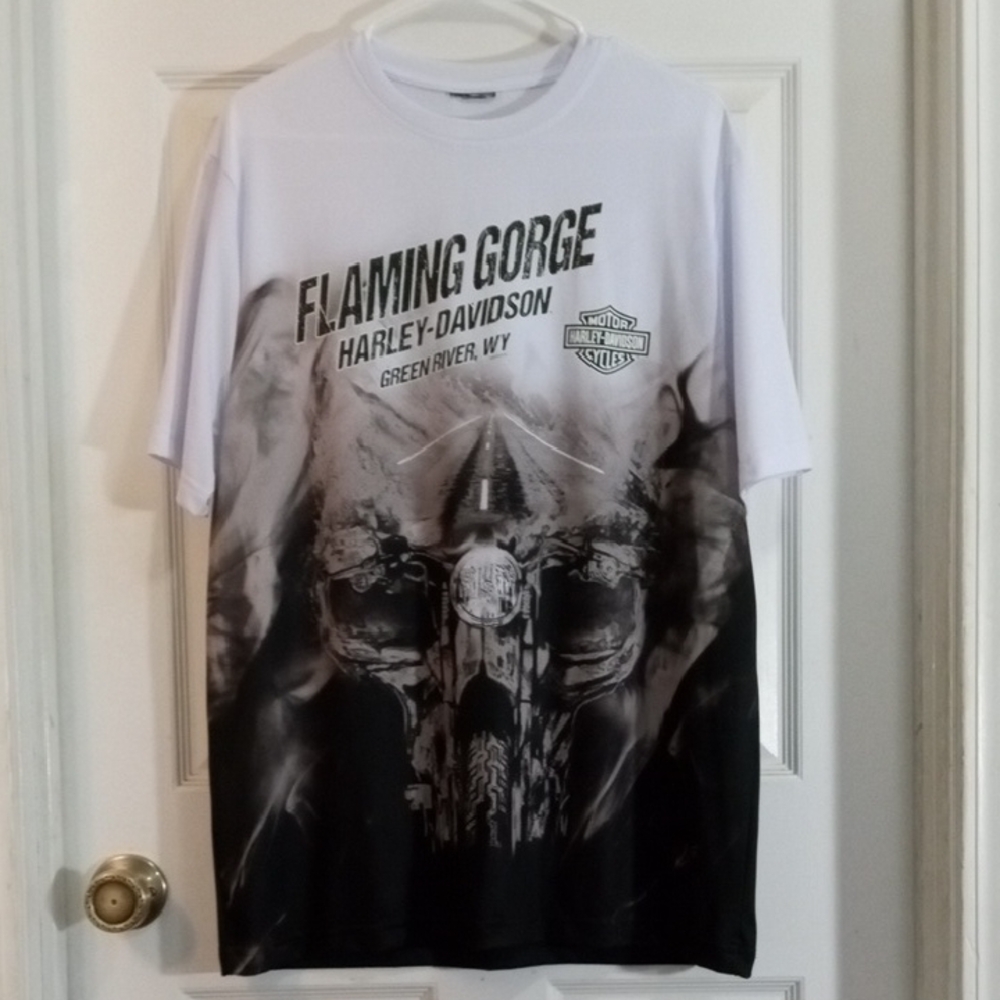 Harley-Davidson Black & White Short Sleeve Tee Men’s Large
